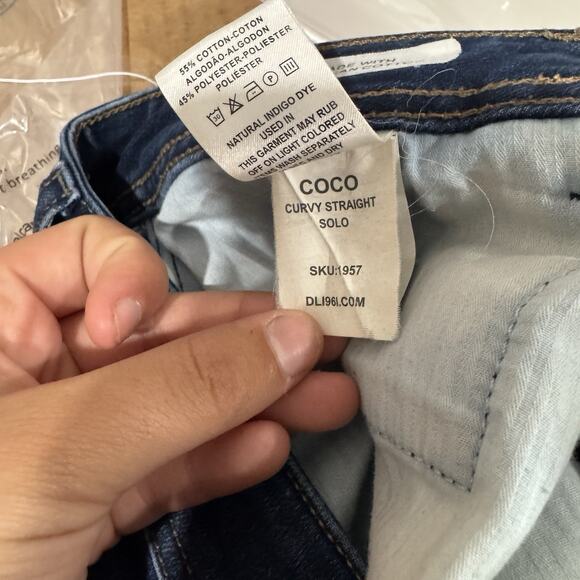 DL1961 Coco Curvy Straight Jeans W34 Dark Wash Mid Rise Stretch Y2K Staple - Picture 10 of 10